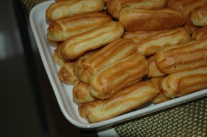 choux pastry - éclairs cooling down